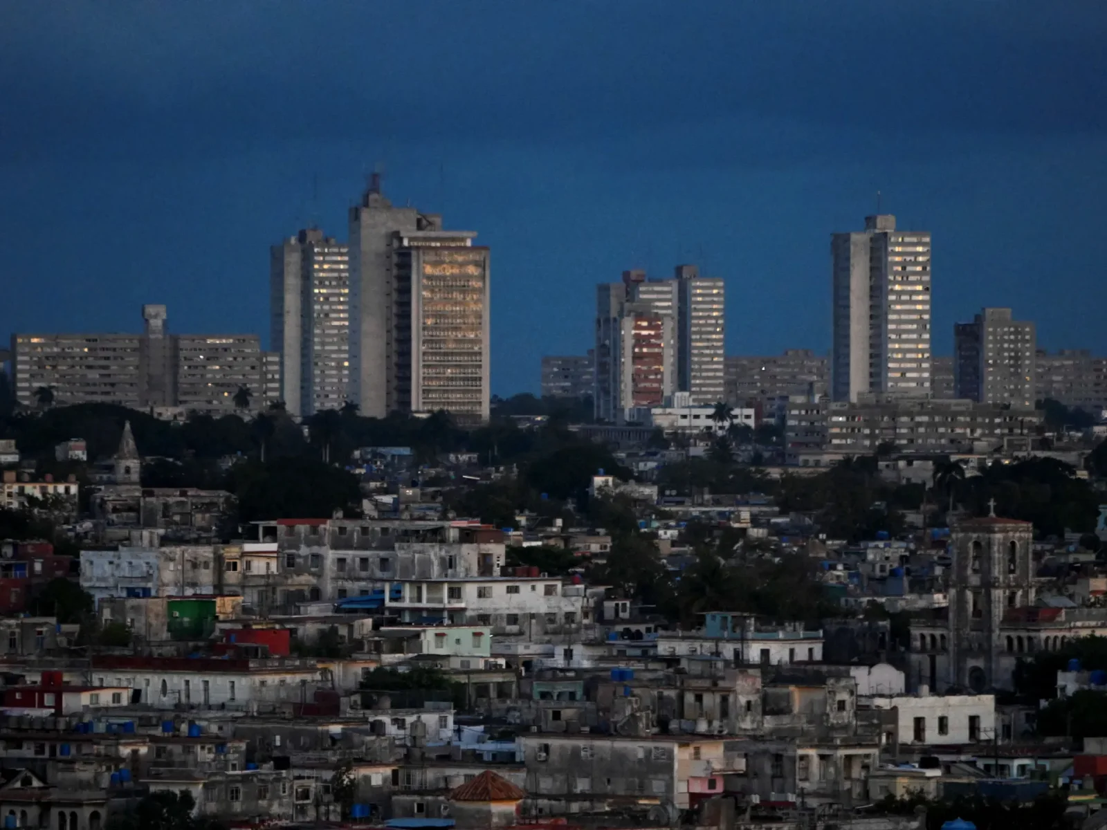 Cuba braces for potential U.S. attack as outages test resilience