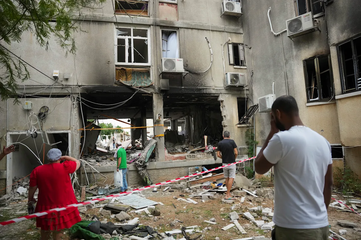 "French Casualties Mount in Israel-Hamas Conflict: Third Citizen Dead, 14 Missing"