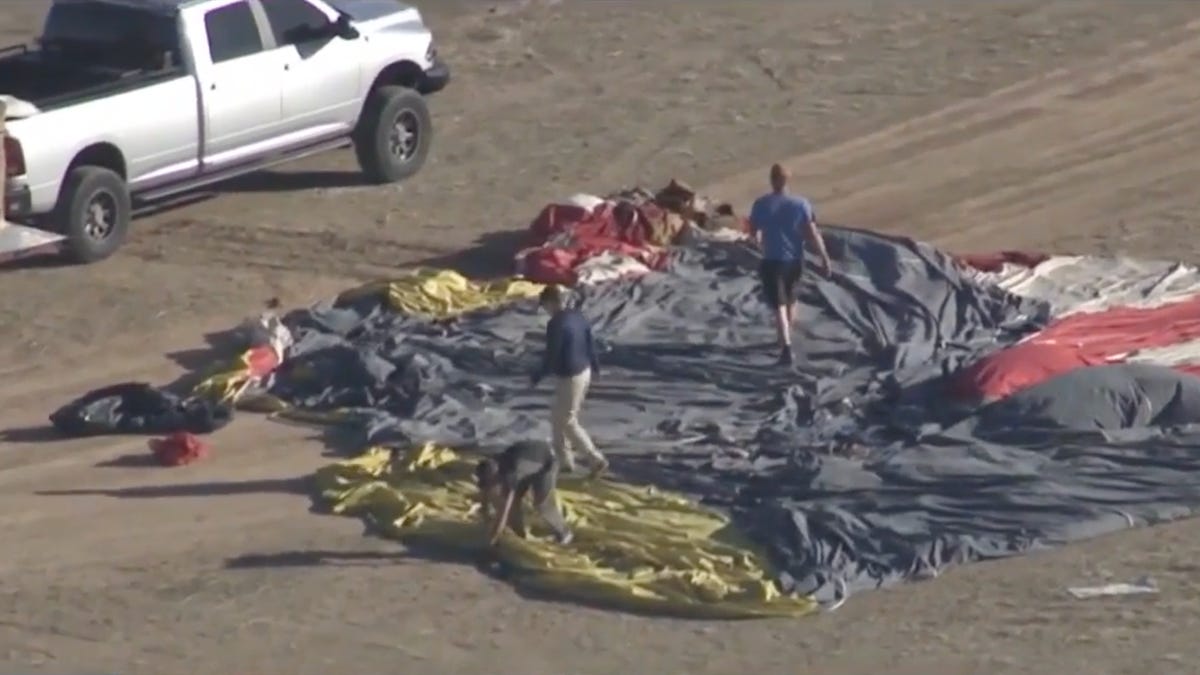 Featured image for Tragic Hot Air Balloon Crash Claims 4 Lives in Arizona