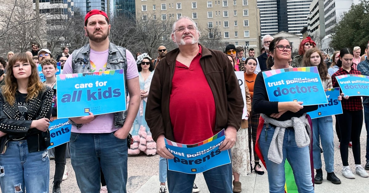 Featured image for Supreme Court Urged to Block Transgender Care Bans in Tennessee and Kentucky