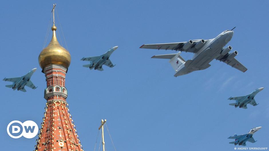 "Putin's Nuclear War Warning Amid Russian Election Tensions"