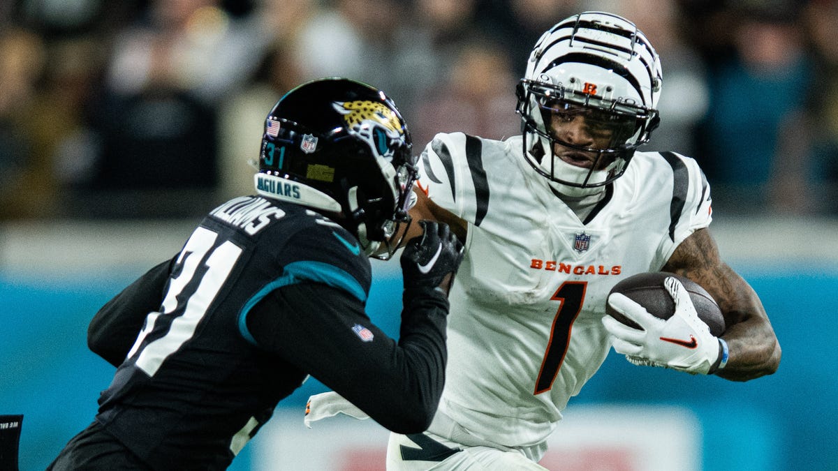 "Trevor Lawrence's Injury Overshadows Bengals vs. Jaguars Monday Night Football Clash"