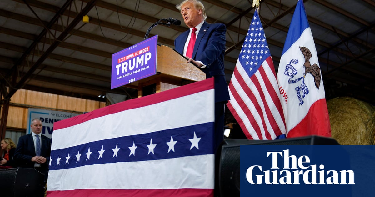 Featured image for "Ex-Aides Sound Alarm on Trump 2024 Bid, Fear for Future of US Democracy"