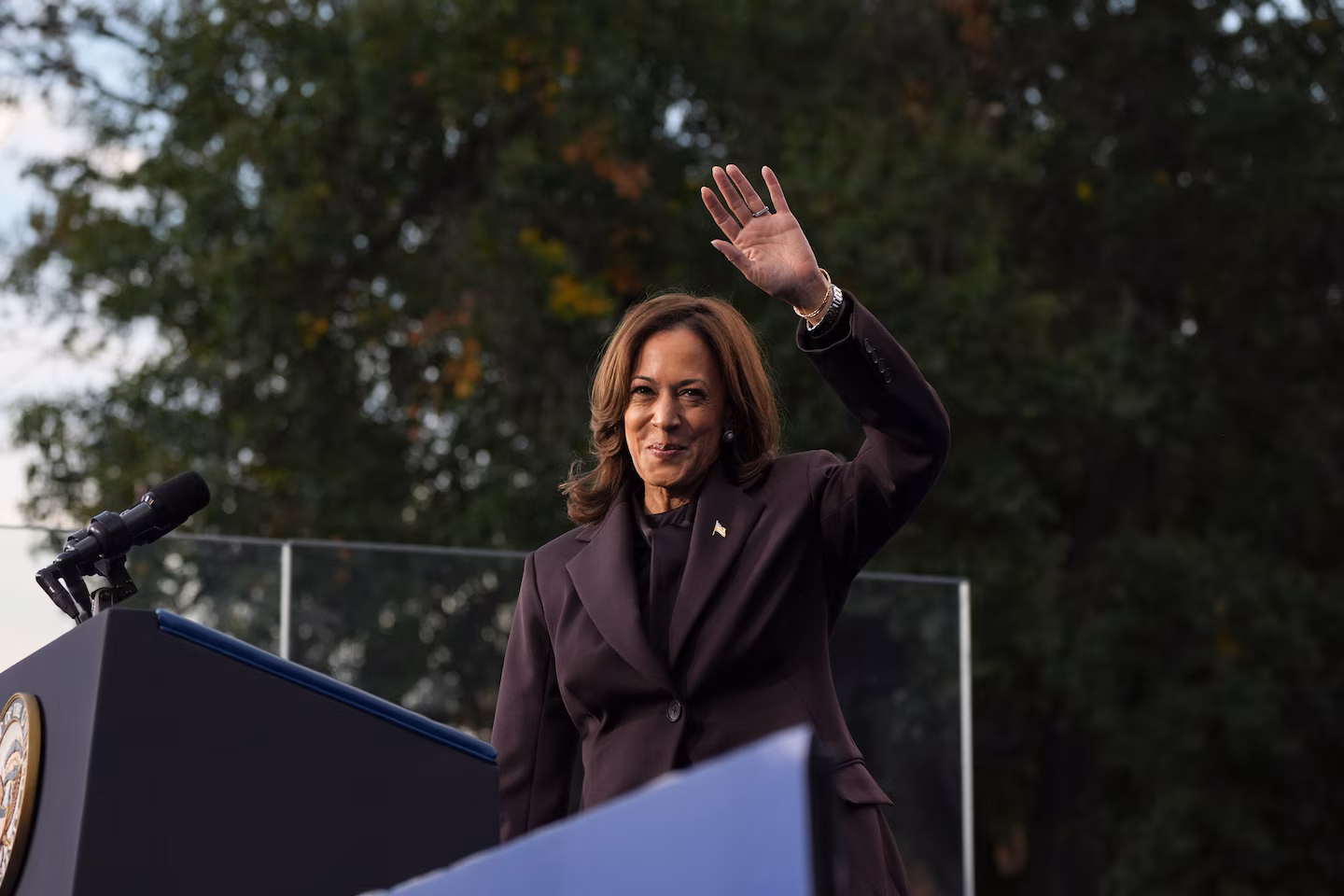 Featured image for Kamala Harris Declines California Gubernatorial Run, Eyes 2028