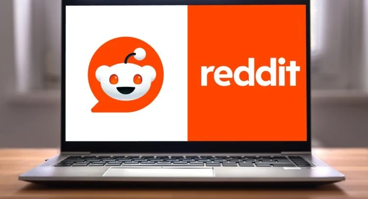 Featured image for Reddit Shares Surge on Q3 Earnings Beat and Optimistic Outlook