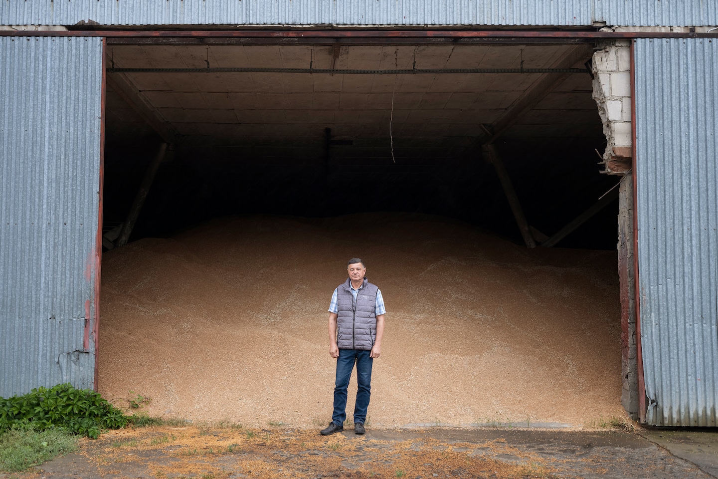 Featured image for "Ukraine Grain Imports Spark Political Tensions in Poland and Europe"