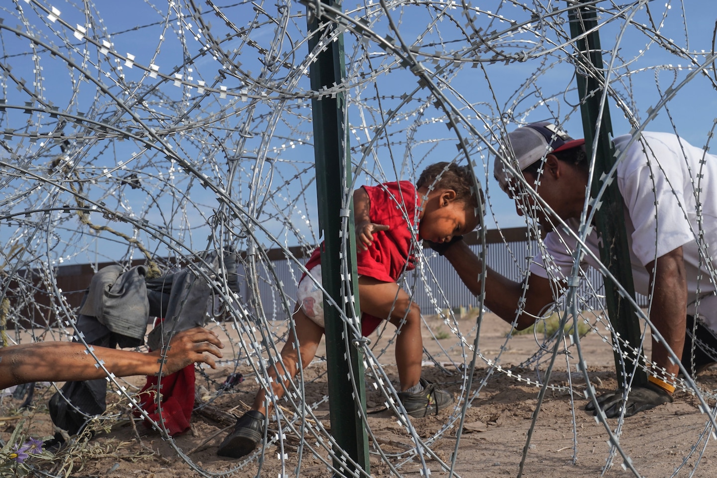 "Trump and Biden's Dueling Border Visits Amid Migrant Crisis"