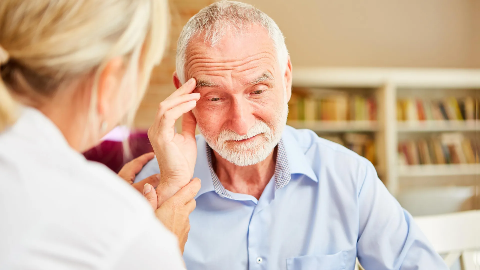 Featured image for Cholesterol-Lowering Drugs May Lower Dementia Risk, Study Finds