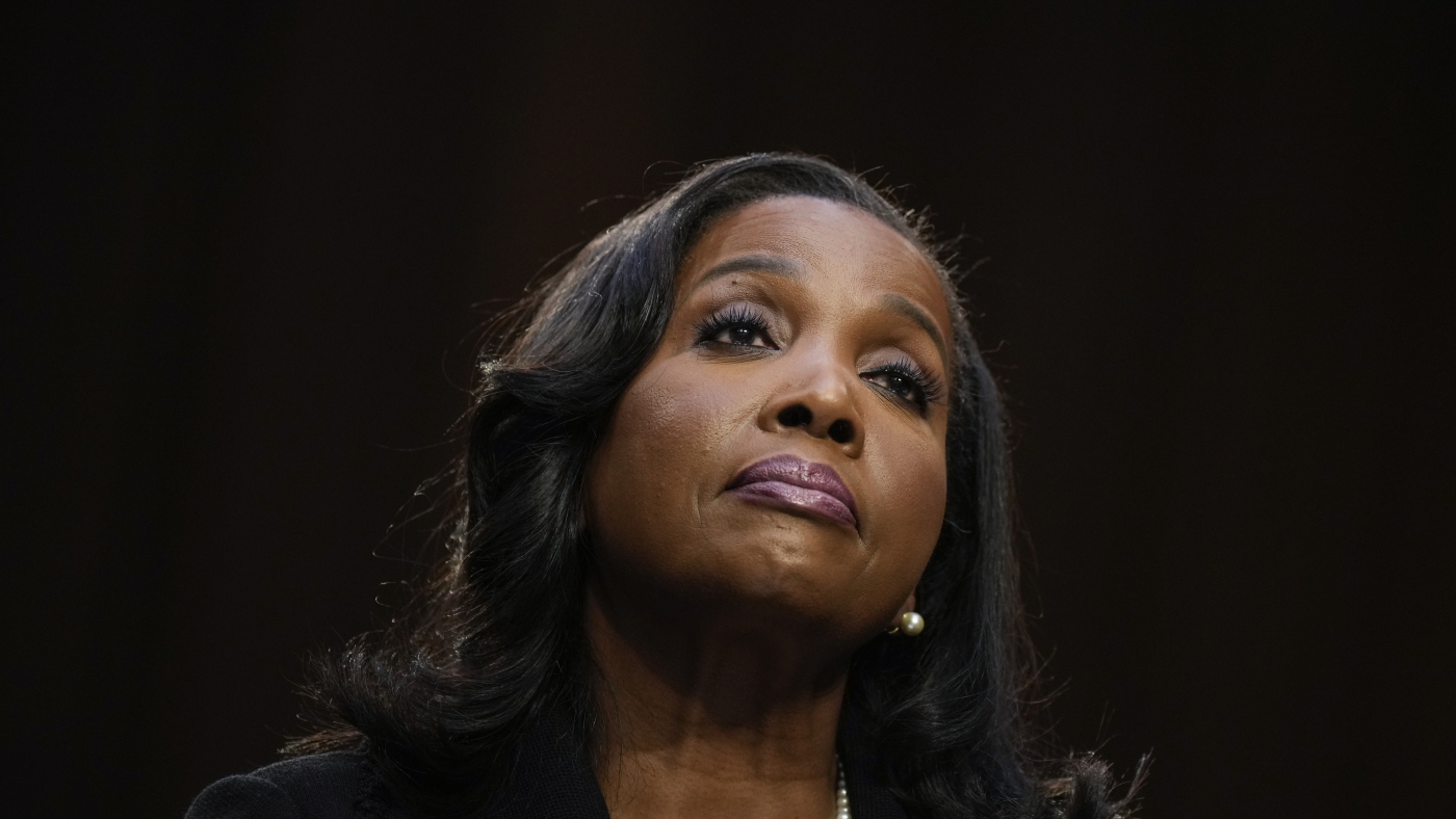 Appeals Court Allows Fed's Lisa Cook to Remain in Position Amidst Legal Battles