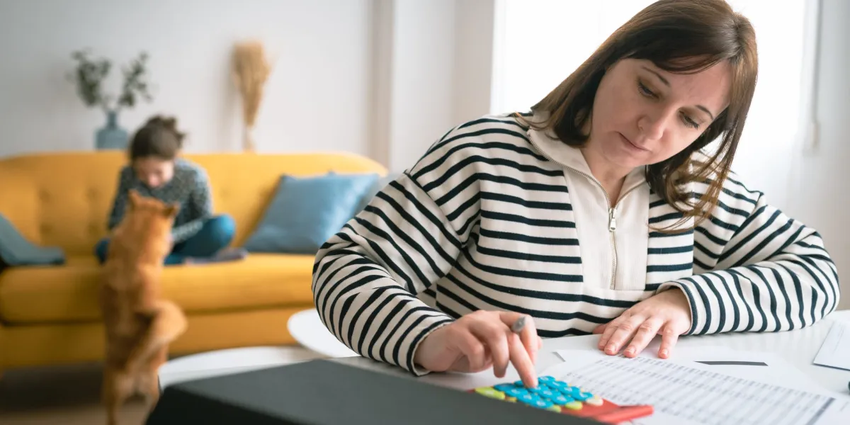 Americans Face Financial Struggles, Resort to Draining 401(k) Retirement Funds