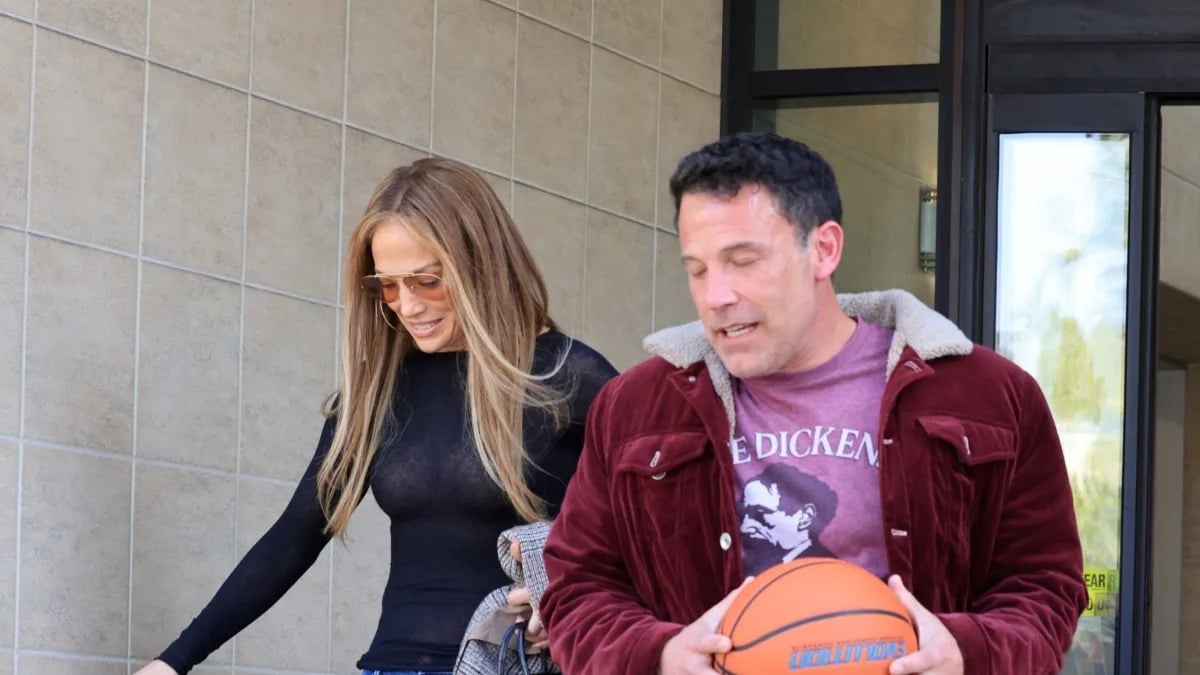 Featured image for "Ben Affleck and J.Lo Reunite at Basketball Game After Tour Cancellation"
