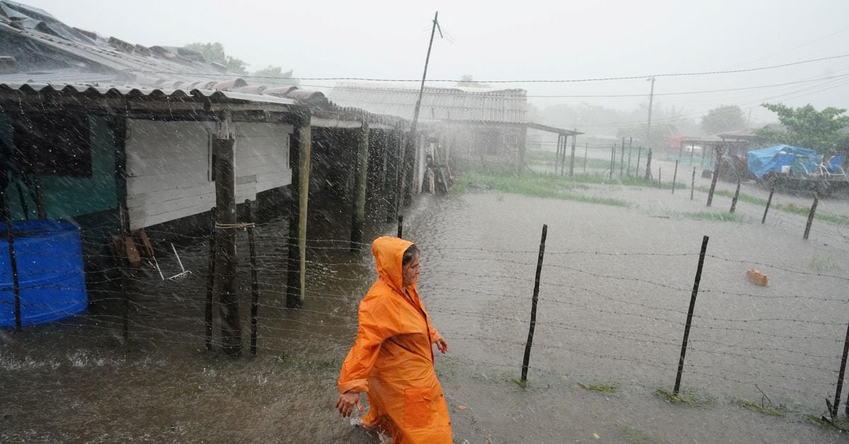 Idalia Strengthens and Threatens Florida as Major Hurricane