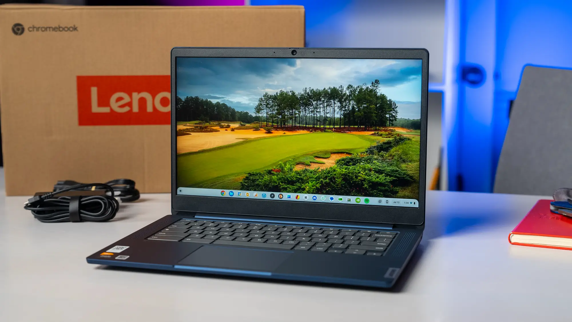 "Lenovo Slim 3: Unmissable Back To School Chromebook Deal"