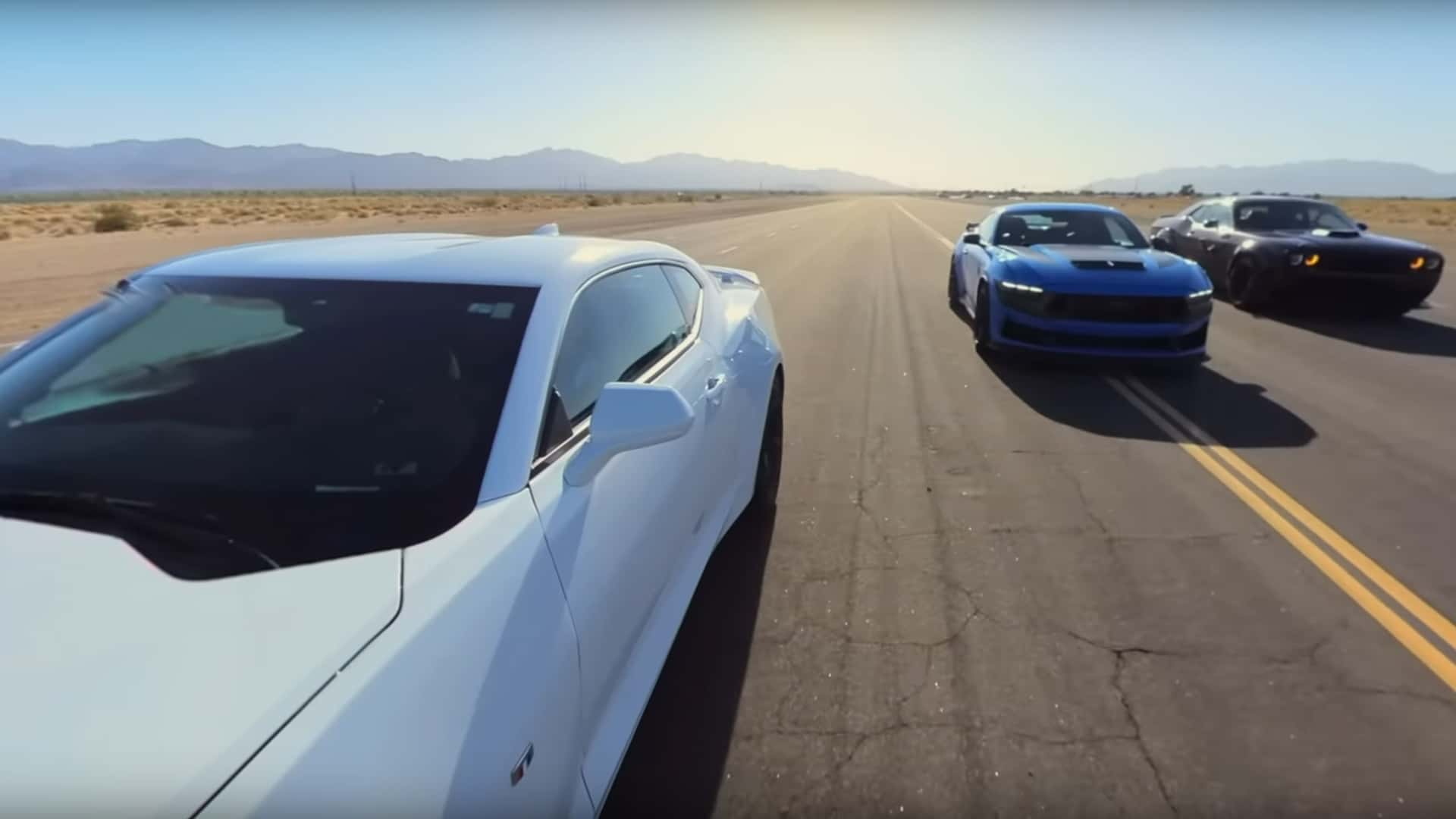 Camaro SS Leaves Mustang Dark Horse in the Dust