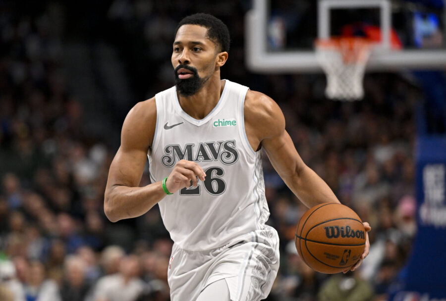 Featured image for Hornets Sign Spencer Dinwiddie to One-Year Deal