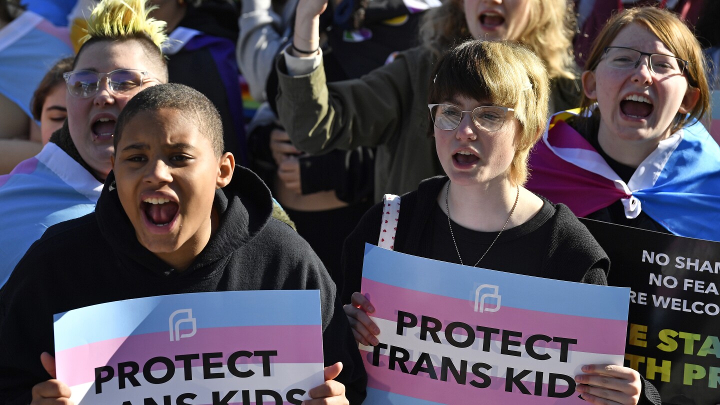 Federal Judges Block Transgender Youth Care Bans in Kentucky and Tennessee