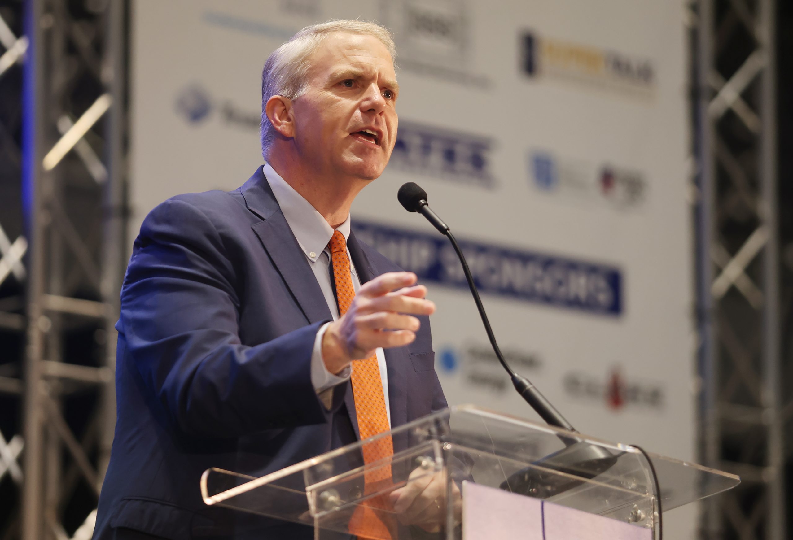 Featured image for "Predictions, Punches, and Health Care Clash: Mississippi Governor's Race Runoff"