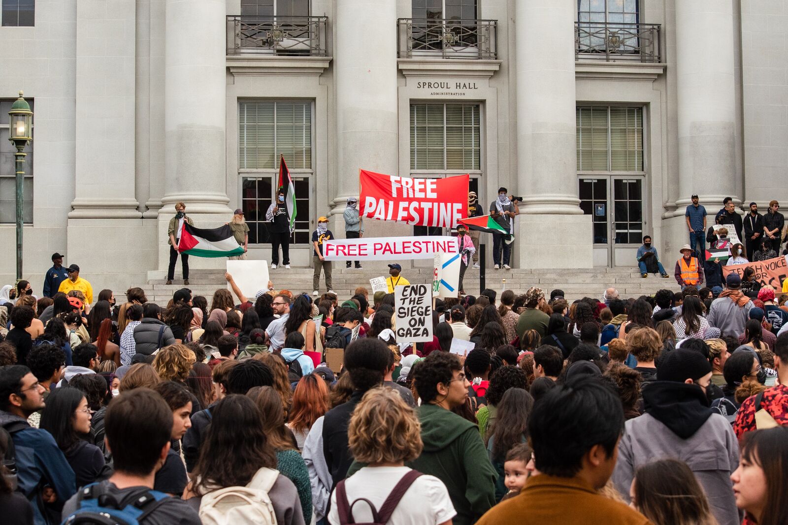 Students across US universities stage walkouts in solidarity with Palestine
