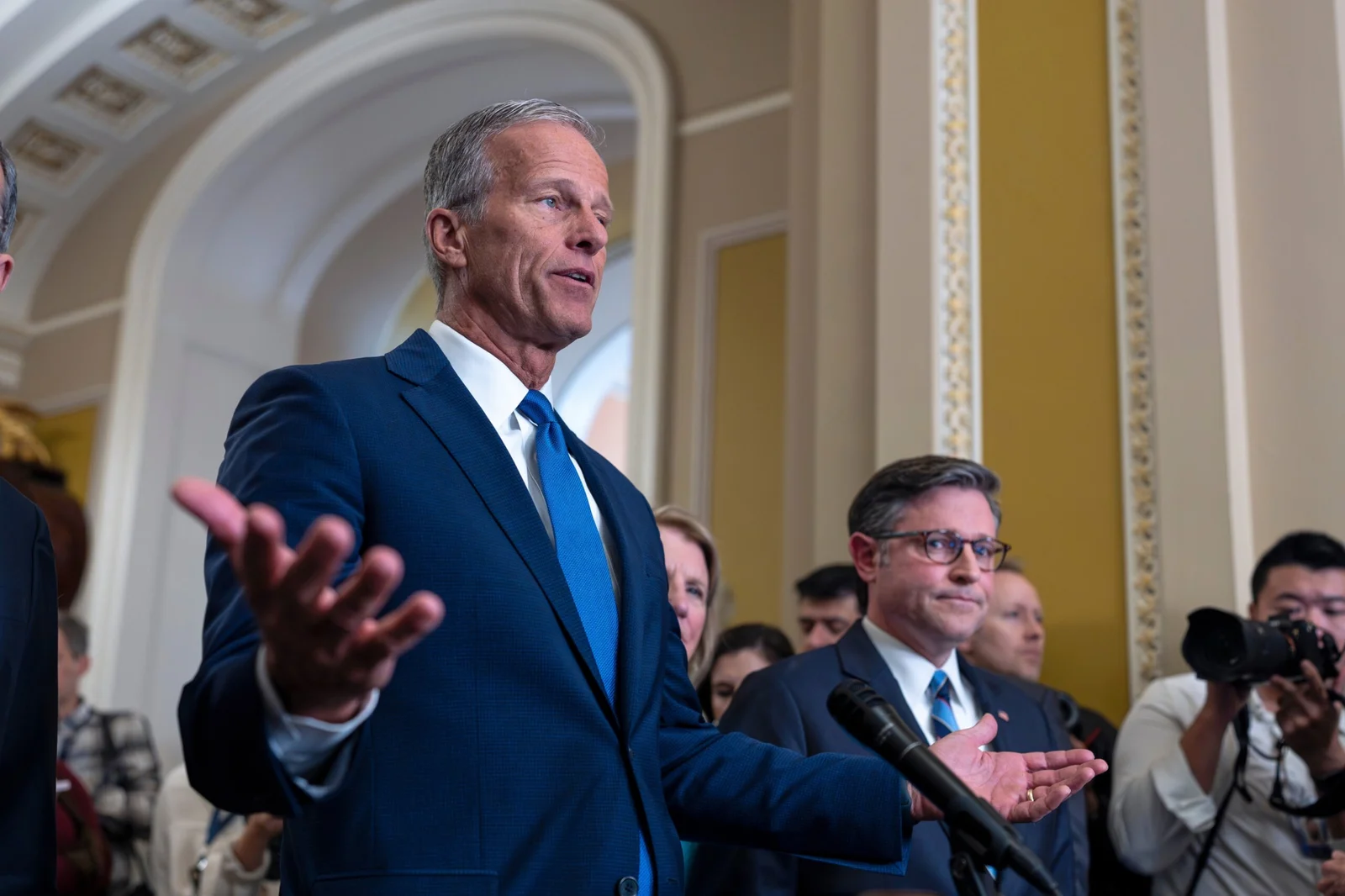 Stalemate Continues as Government Shutdown Reaches One Week
