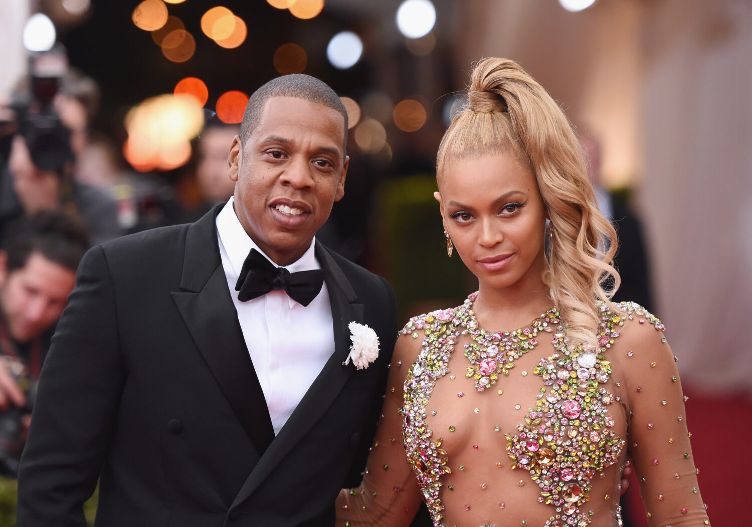 Featured image for Beyonce's Controversial Remarks About Jay-Z Spark Twitter Debate