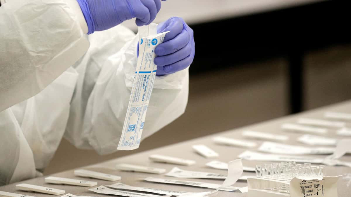 Featured image for US Lab Tied to Wuhan Institute Conducted Dangerous Coronavirus Experiments