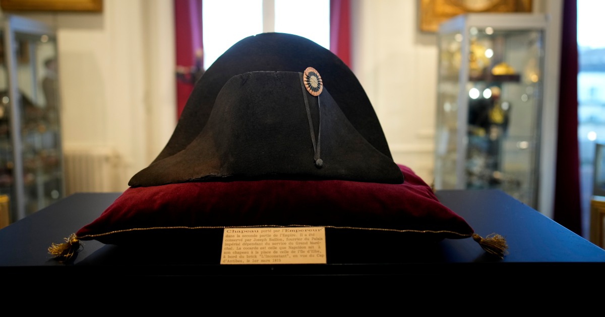 Featured image for Napoleon's Hat Sets Auction Record, Sells for $2.1 Million