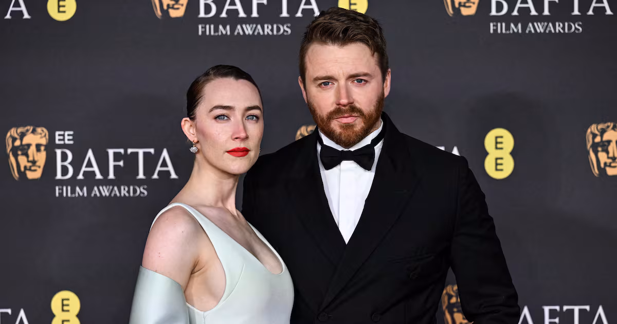 Featured image for Saoirse Ronan and Jack Lowden Welcome Their First Child