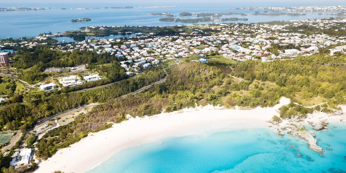 Featured image for Scientists Uncover Mysterious 20-Kilometer-Thick Structure Beneath Bermuda Triangle