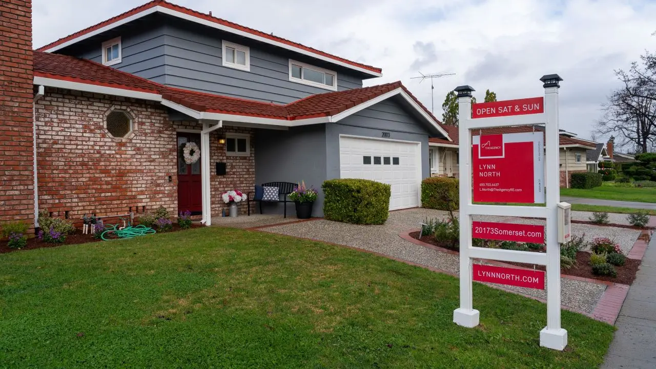 Featured image for "Gen Z and Millennials Turn to Family for Homeownership"