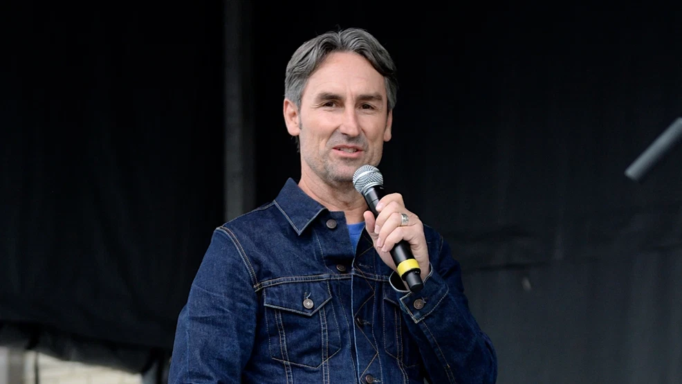 American Pickers' Mike Wolfe and Girlfriend Hospitalized After Car Crash