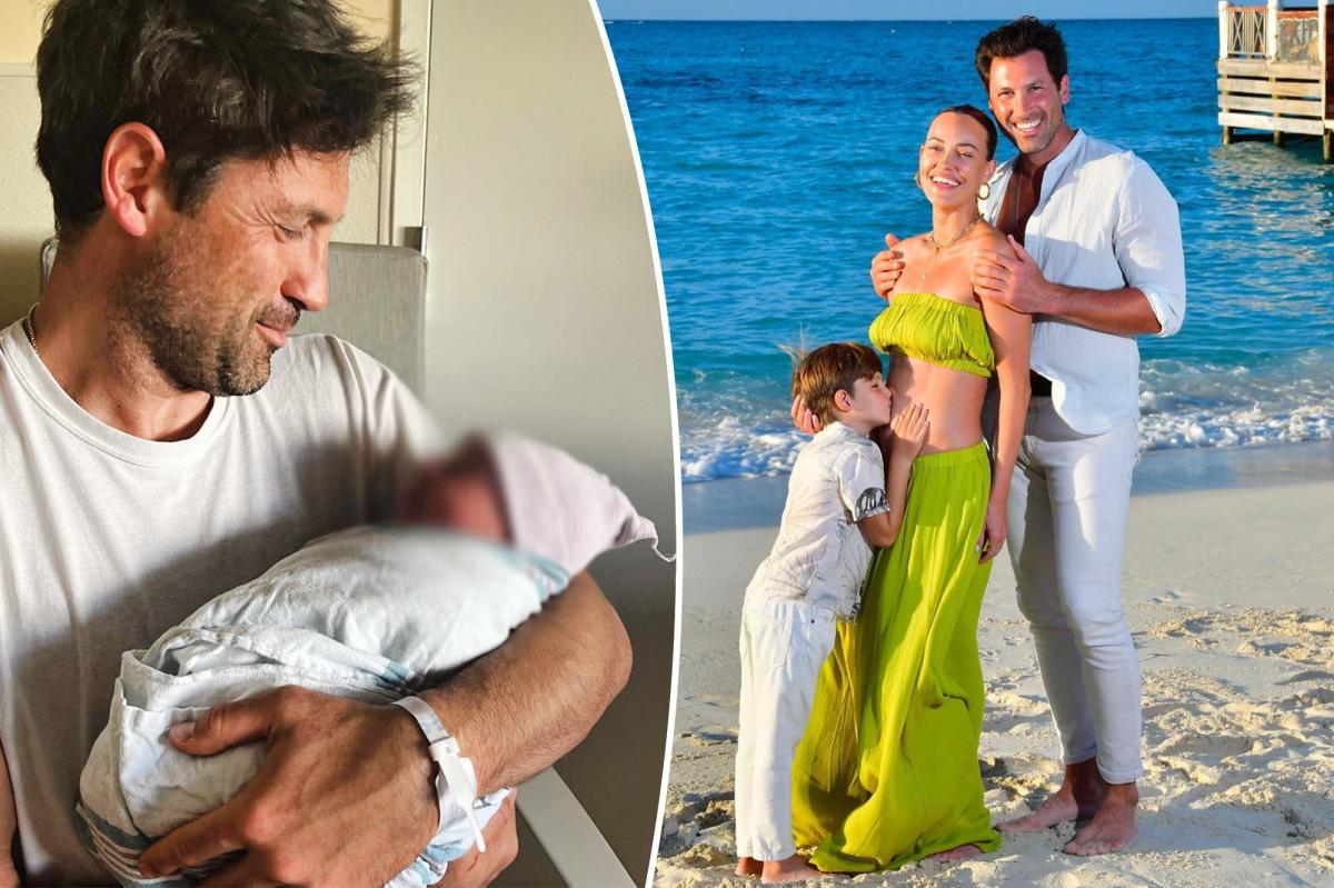 Featured image for Peta Murgatroyd and Maksim Chmerkovskiy welcome second child.
