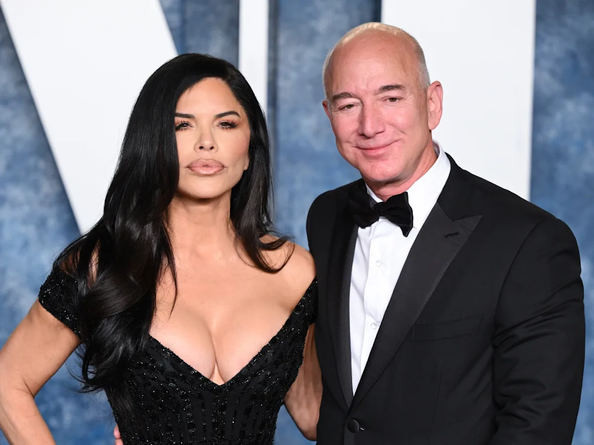 "Jeff Bezos and Lauren Sanchez: From Unexpected Romance to Space Wedding Plans"