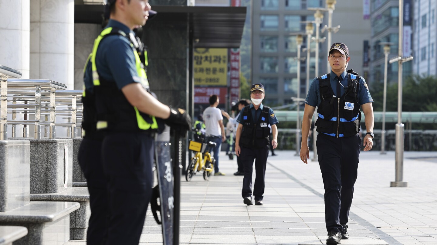 Suspect Detained in South Korea Teacher's Stabbing; 14 Injured in Separate Attack