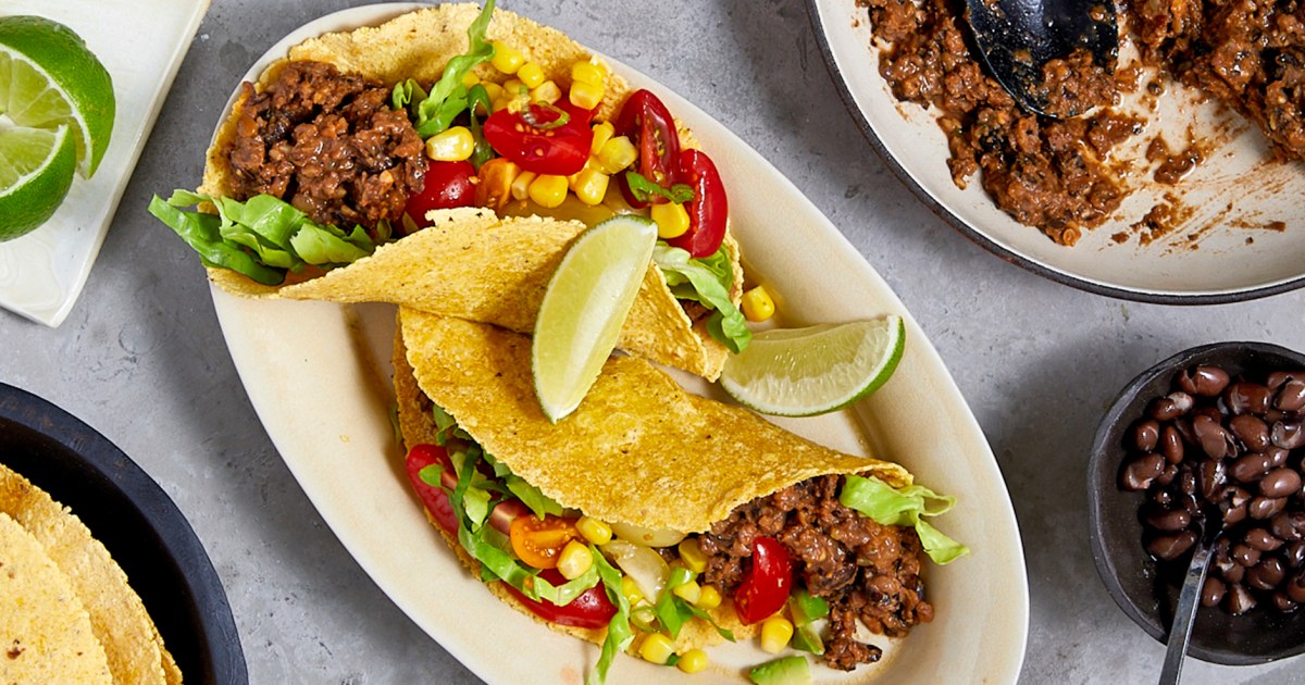 Featured image for "Healthy and Delicious Super Bowl Snacks for Game Day"