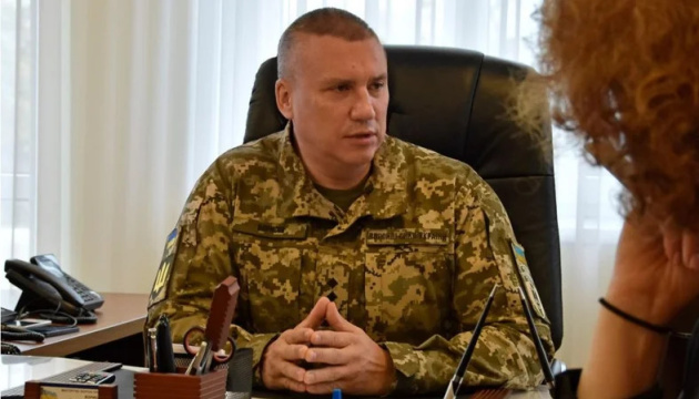 Ukrainian Officials Arrest Former Military Commissioner for Corruption and Treason