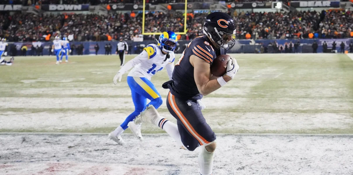 Caleb Williams, Cole Kmet Spark Bears Moment in Rajai Davis Zone