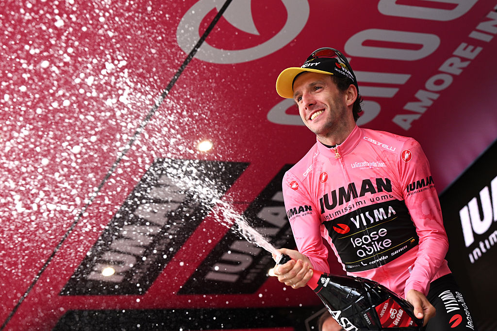 Featured image for Simon Yates Clinches Giro d'Italia Victory with Stage 20 Attack