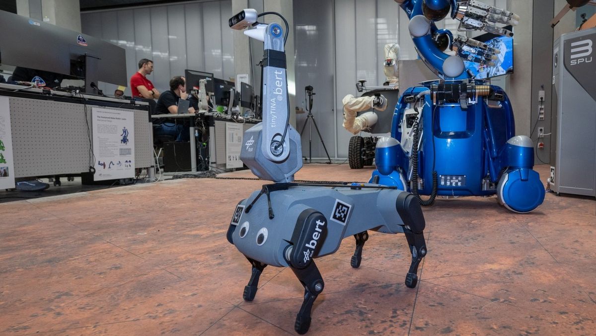 "Astronaut Commands Earthbound Robot from ISS in Mars Mission Simulation"