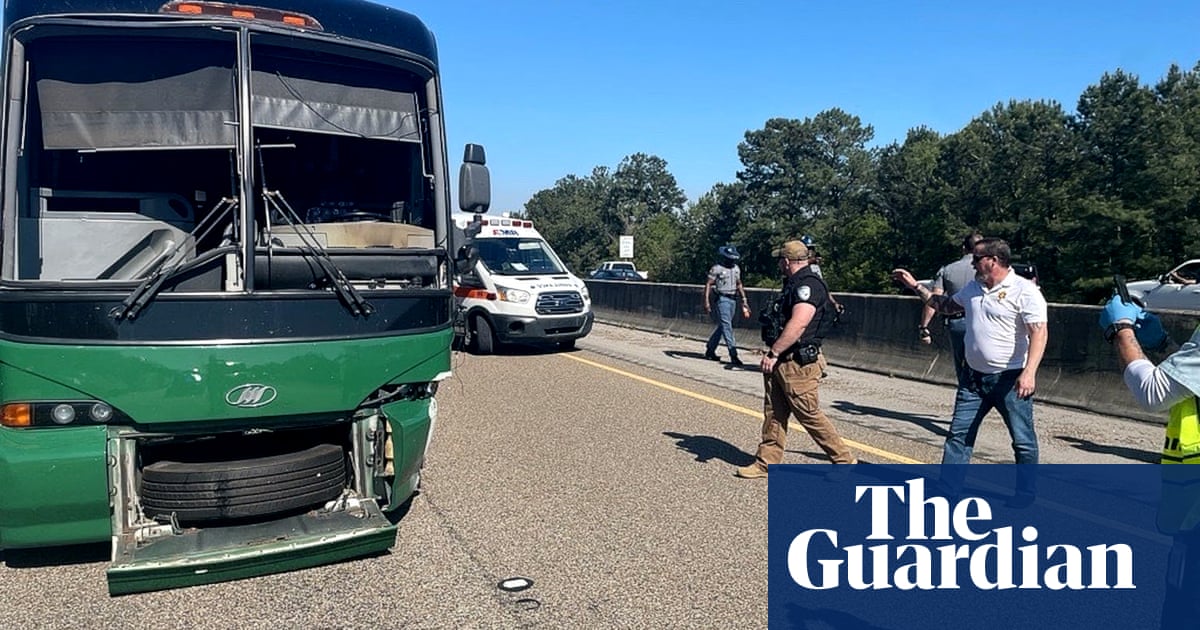 Featured image for "Mississippi Bus Crash: Heroic Actions and Injuries Leave USC Students in Shock"