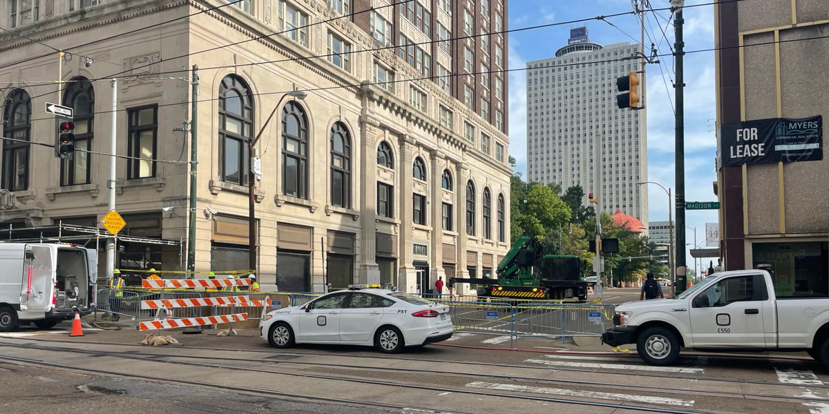 Featured image for Sinkhole Shuts Down Downtown Memphis Intersection
