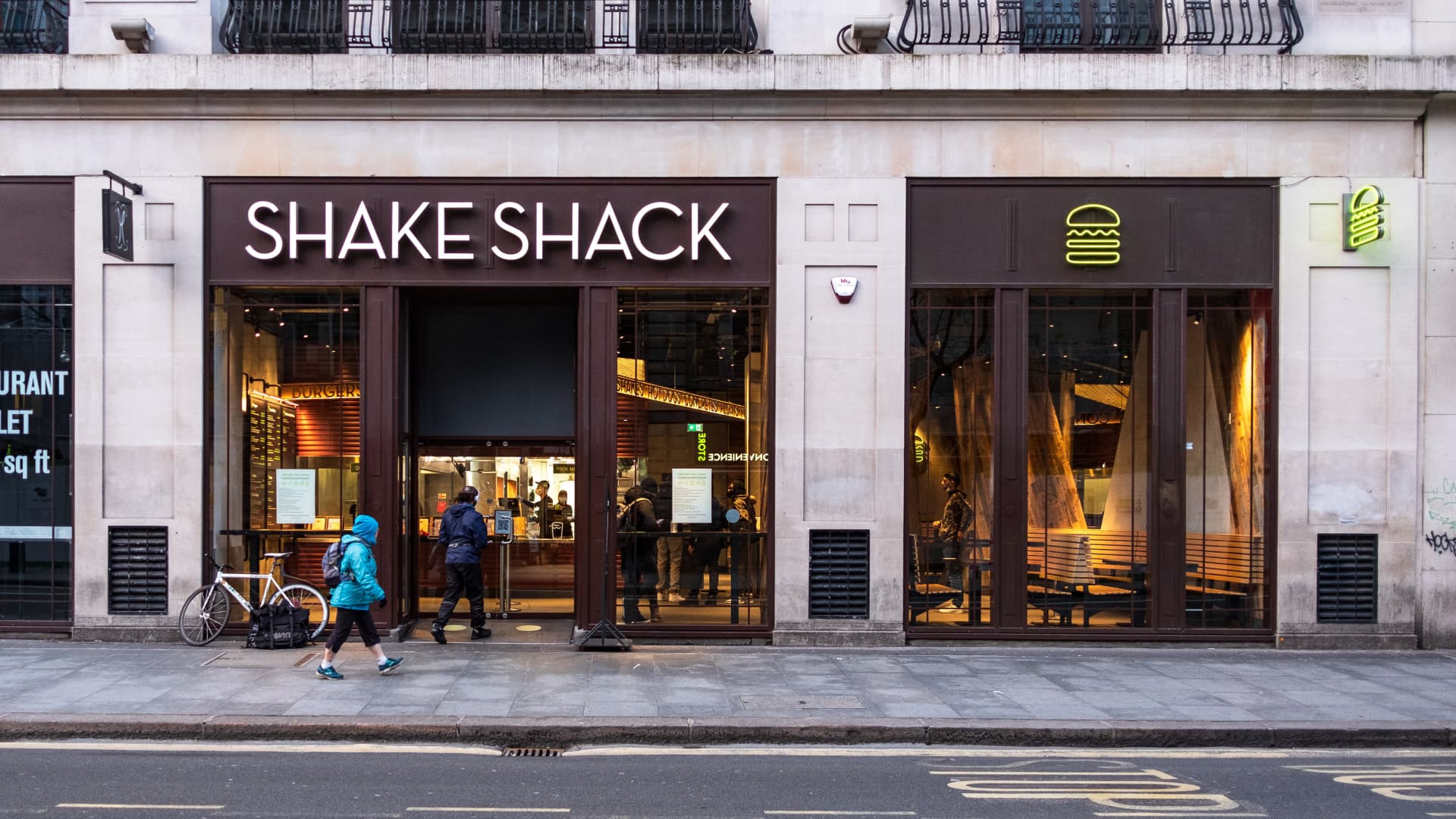 Featured image for Activist investor targets Shake Shack in proxy battle.