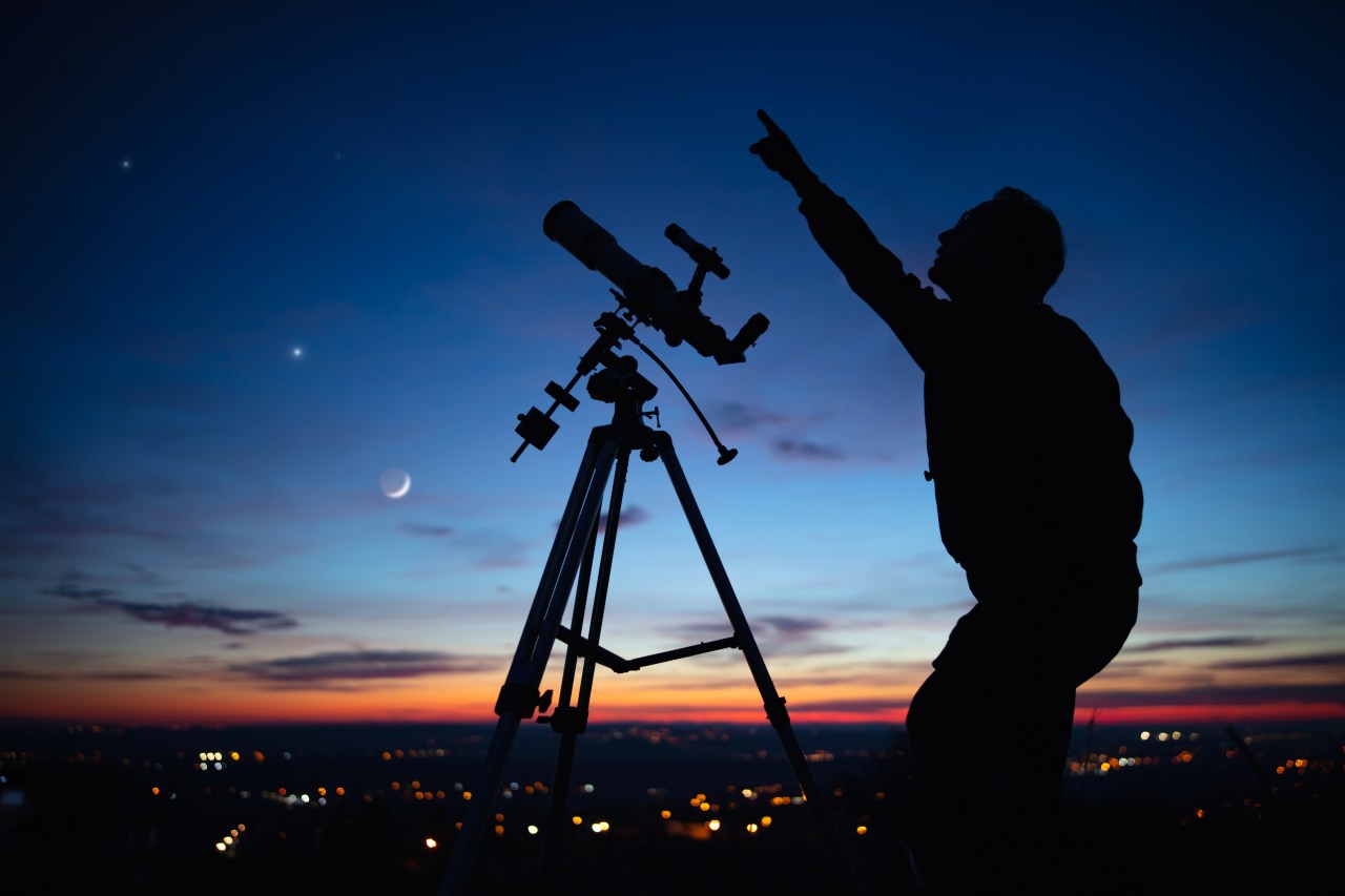 "March Night Sky Spectacle: 5 Planets Visible at Once"