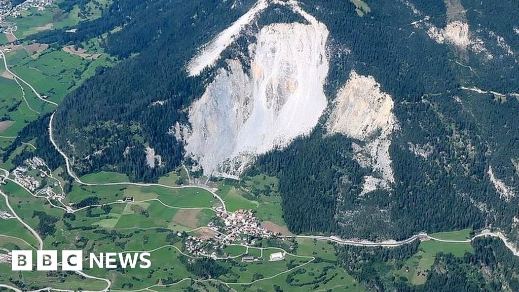 Featured image for Brienz village ordered to evacuate due to impending rockslide.