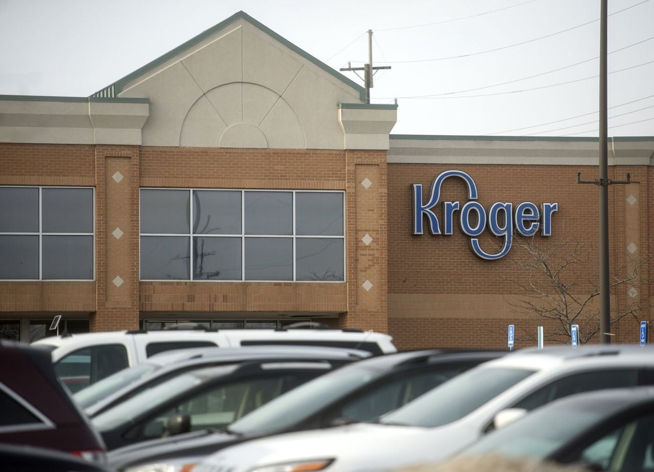 "Violent Altercation at Michigan Kroger Leaves Clerk Unconscious"
