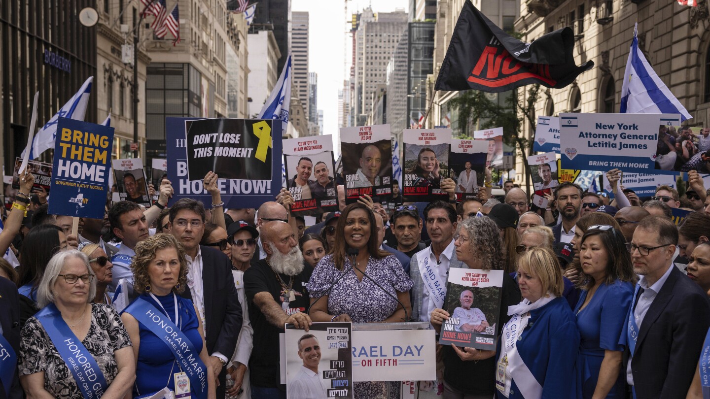 NYC Parade Shows Solidarity Amid Gaza Conflict