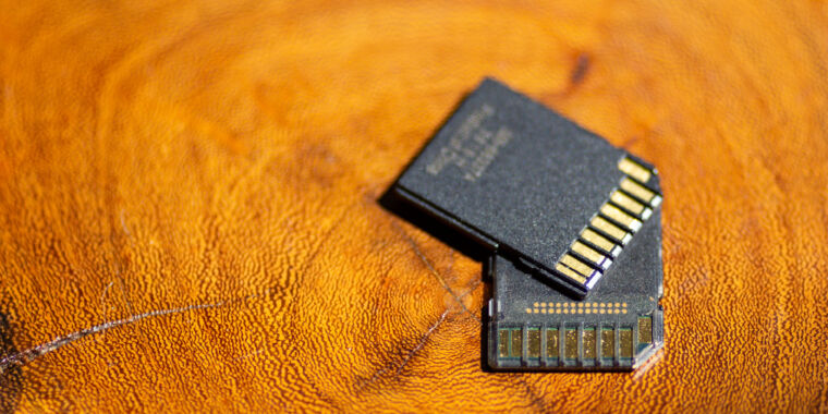 Featured image for "4TB SD Cards Set to Revolutionize Storage in 2025"