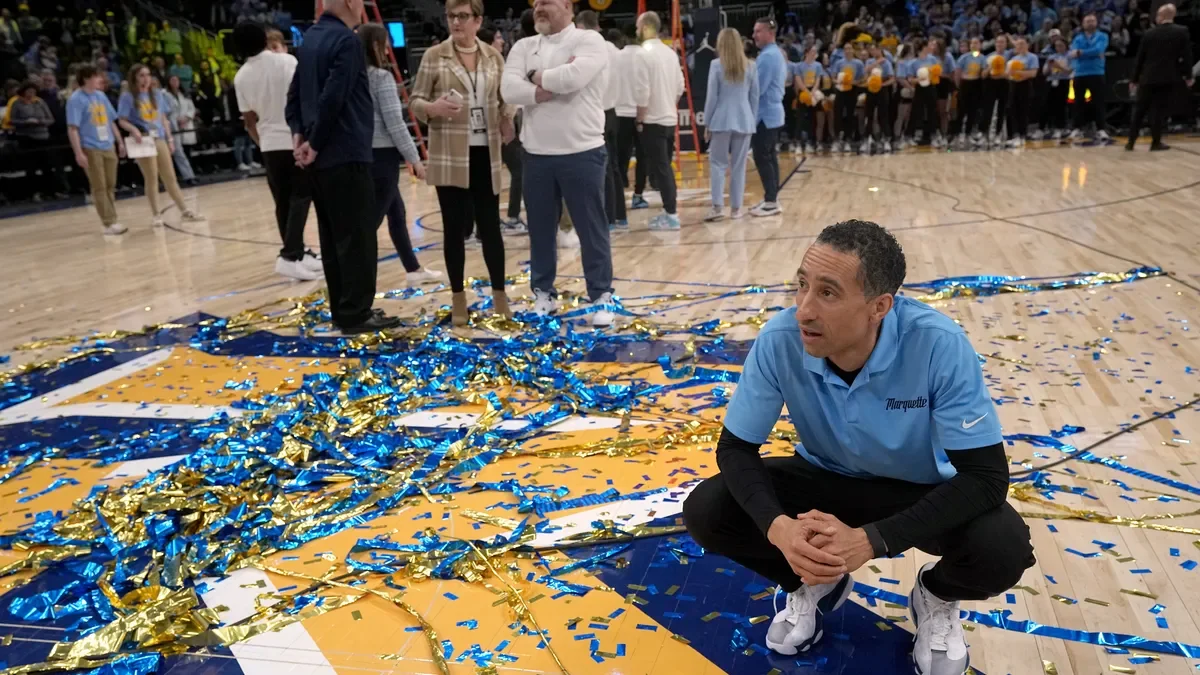 Shaka Smart named AP national coach of the year.