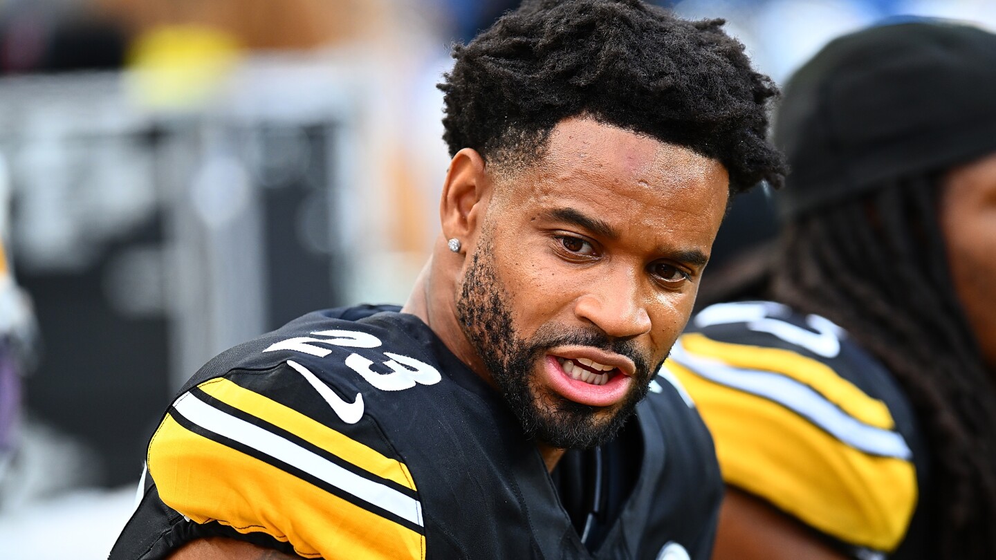 Featured image for Bills claim veteran CB Darius Slay off waivers from Steelers