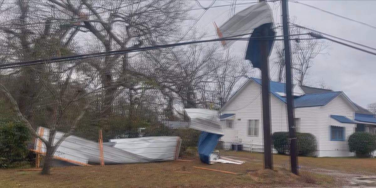 "Cottonwood Imposes Curfew After Deadly Tornado"