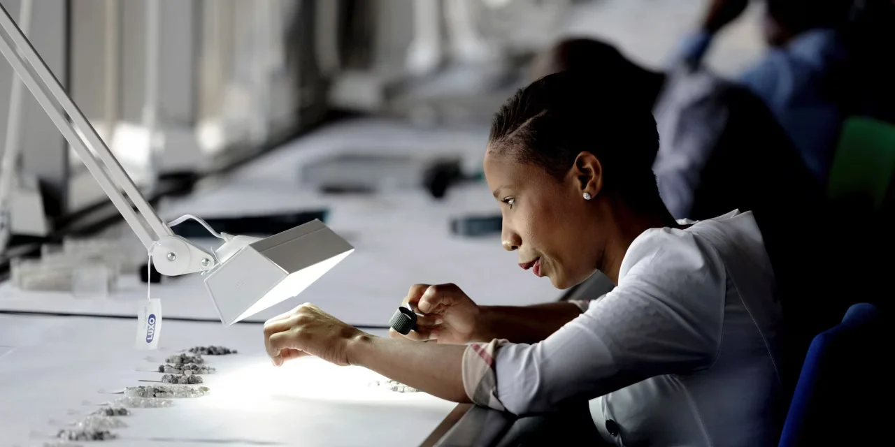 De Beers and Botswana Forge Diamond Deal, Boosting Local Production